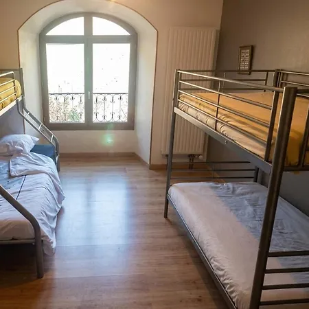 Grande Maison Avec Piscine, 6 Villa Saint-Bueil